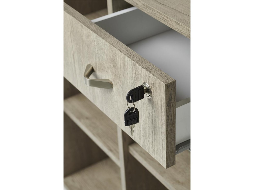 Glossy - Recepción de caja y atención al cliente
