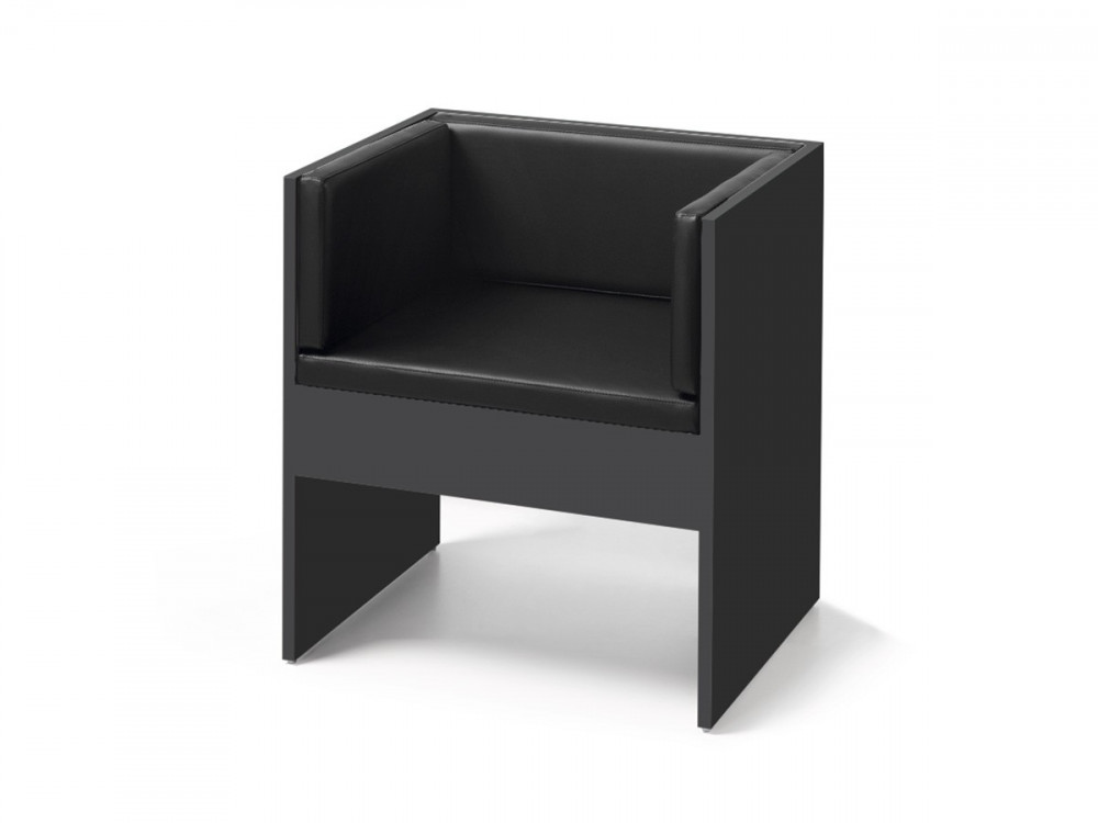 B33 - black